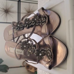 Ceystal flower adorned heels